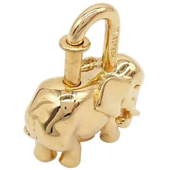 Hermes Cadenas 1997 Limited Edition Elephant Gold Shoulder Bags